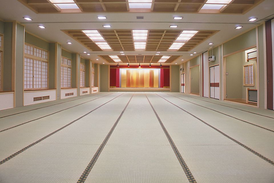 東館宴会場「緑風」